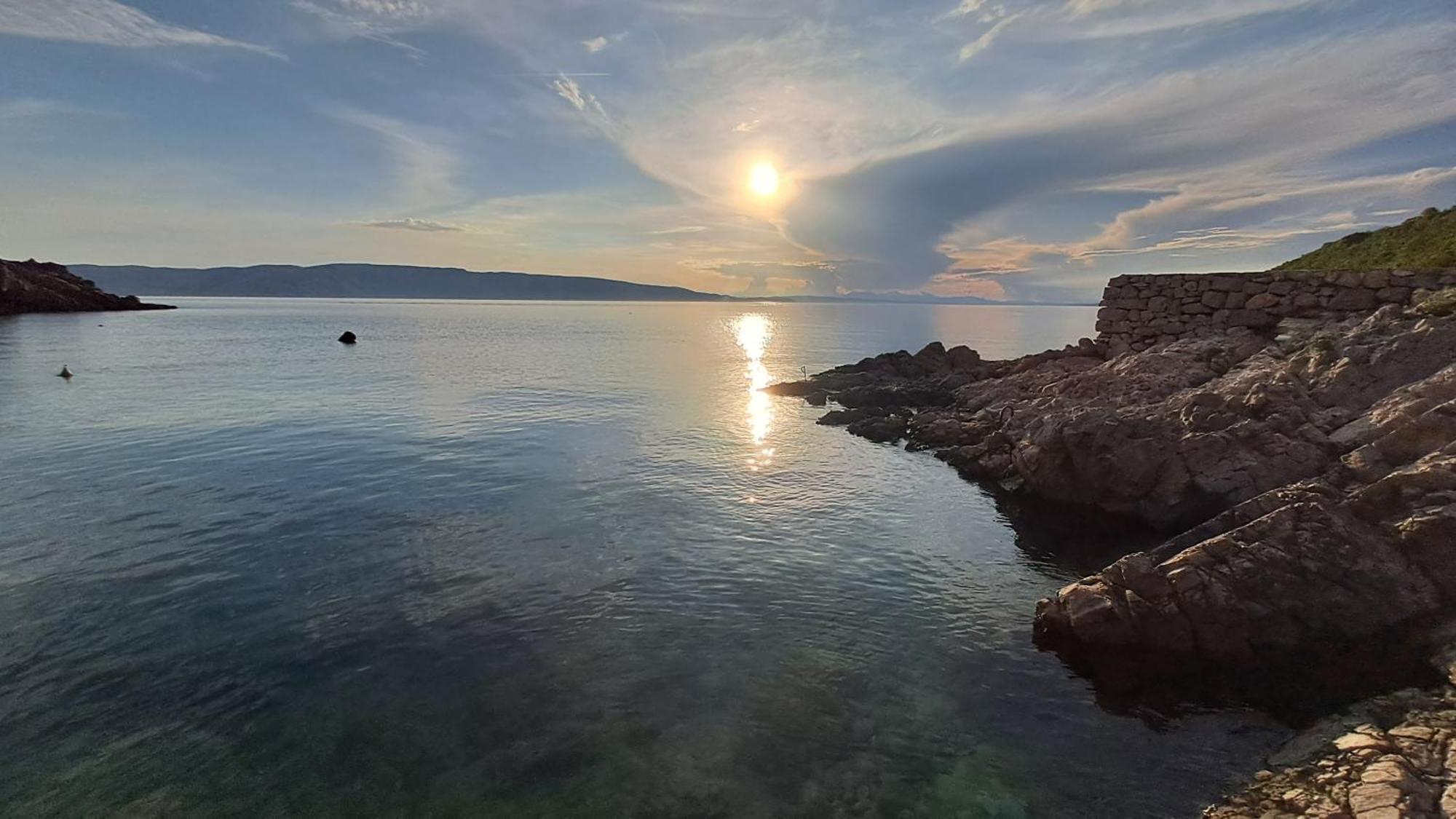 Отель Boora Glamp Experience & Heated Infinity Pool Сень Экстерьер фото